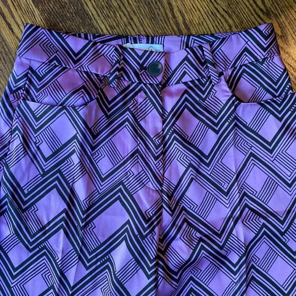 Mango Small Light fabric Printed design. Geometric print. Wide-leg design. - Picture 5 of 8